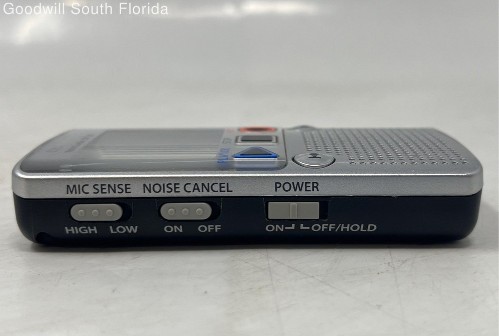 Olympus DP-201 Silver Noise Cancellation Digital Voice Note Recorder Not Tested