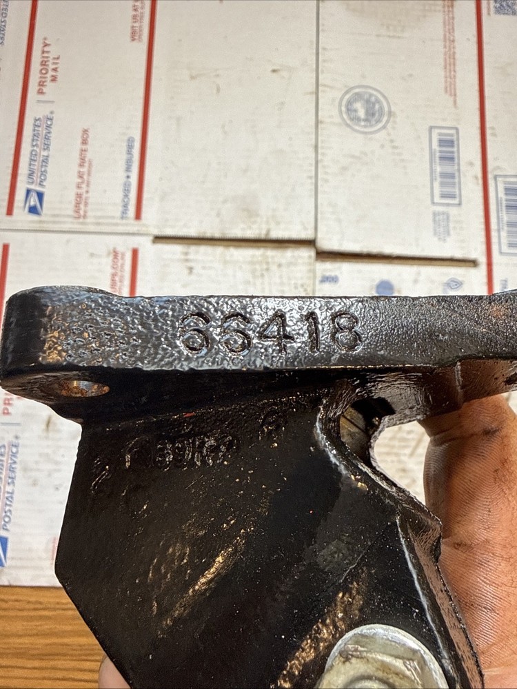 Mercruiser engine mount bracket 66418