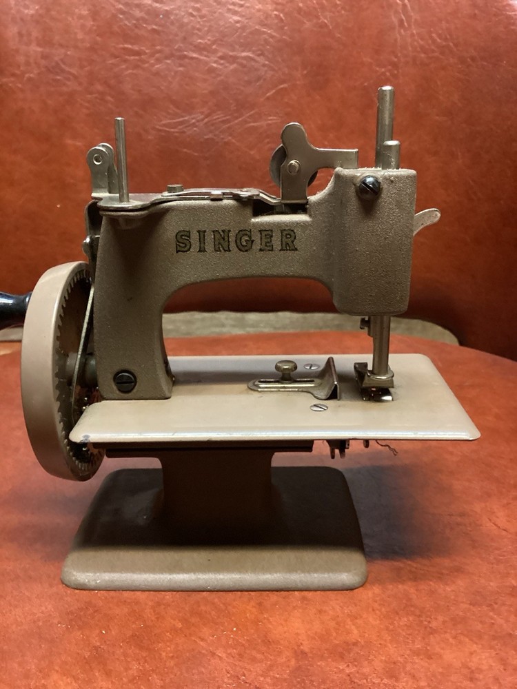 Miniature Singer Sewing Machine