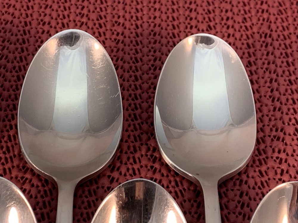 8 Teaspoons STARGLOW Wallace Stainless 5 7/8”
