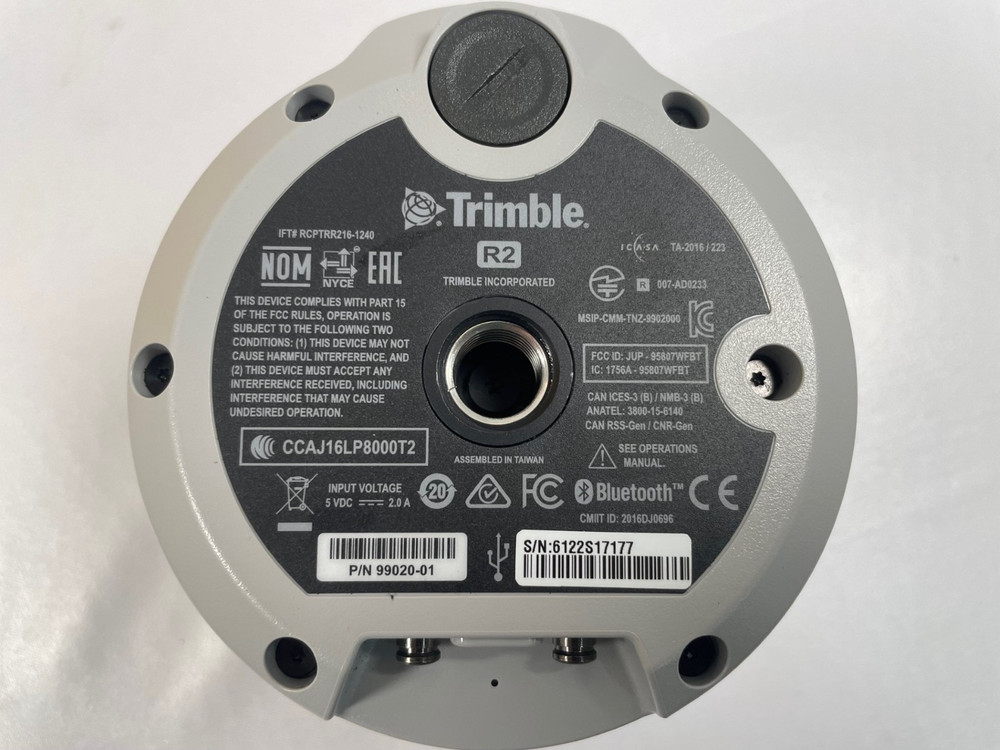 Trimble R2 Receiver - submeter - 220 Channels