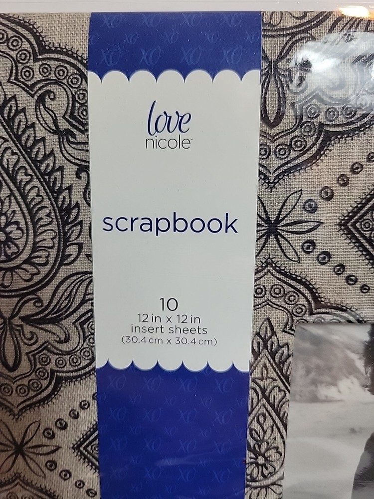 Scrapbook Albums 2pc Love Nicole 12 X 12 Includes Insert Sheets 2 Hold Box D