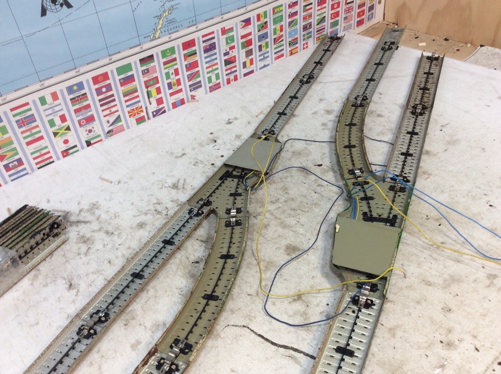 Marklin M Track - SET H0 scale with Loading Area