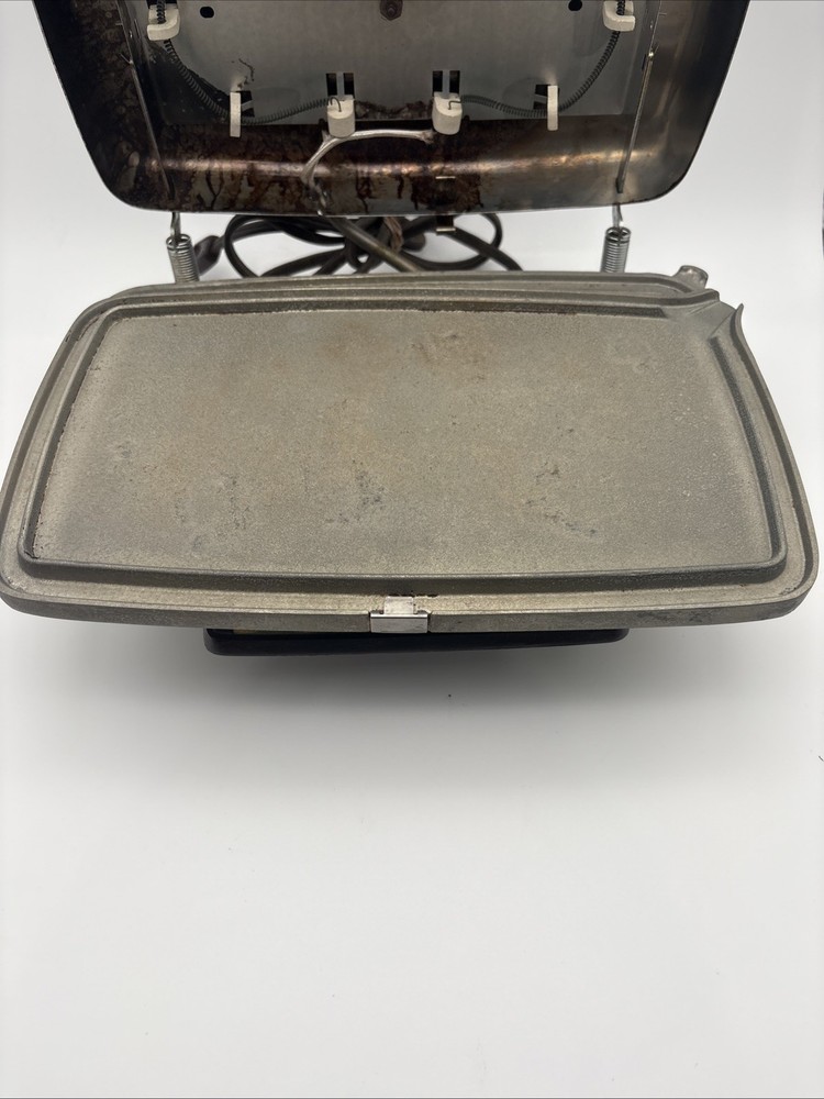 Vintage General Electric Chrome Waffle Maker & Griddle Works! Needs Some Clean