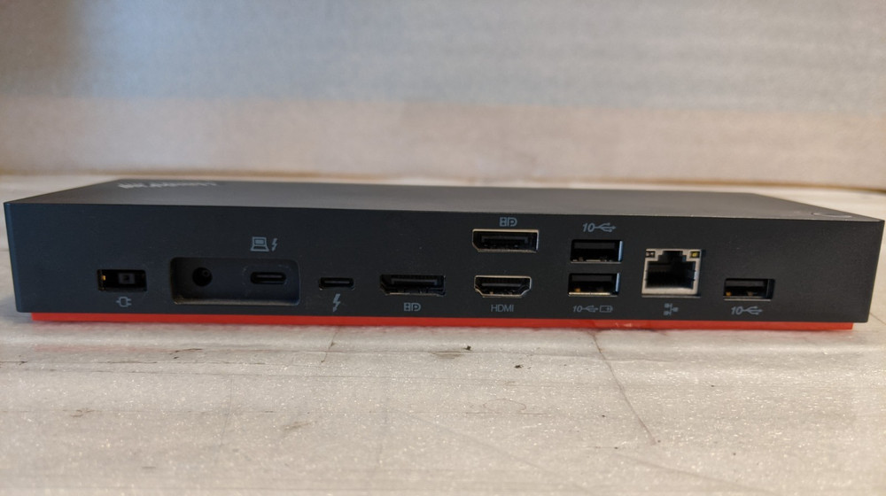 Lenovo ThinkPad Universal Thunderbolt 4 Dock DK2131