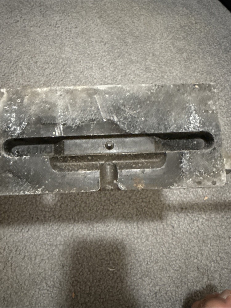 Hilts Molds Burbank