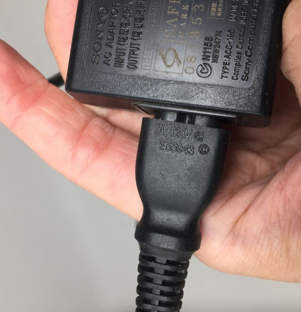 SONY 5v 1500mA AC ADAPTOR (BLACK)