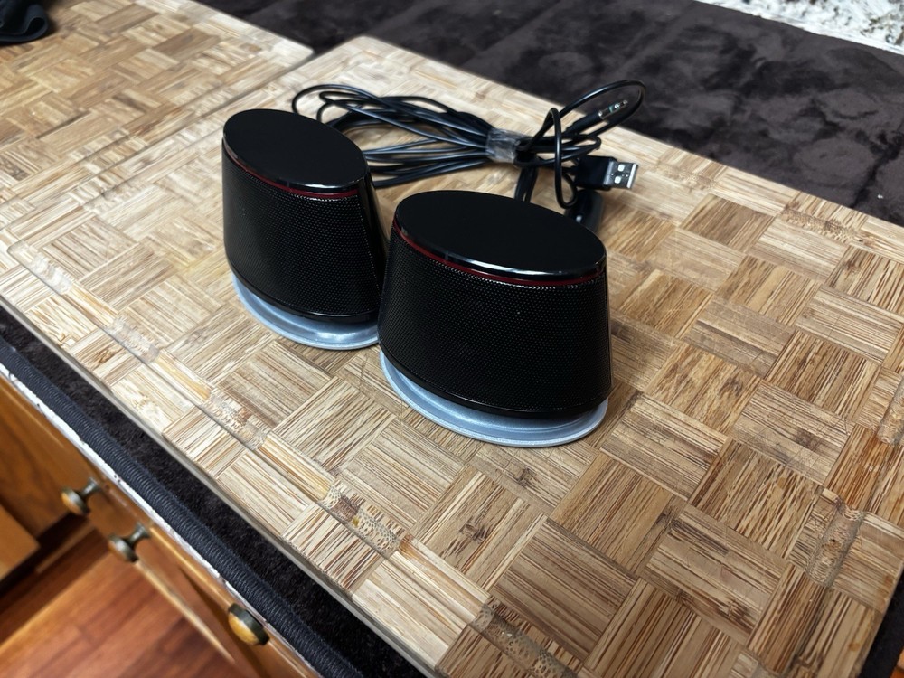 Black USB-Powered Wired 2.0 Channel Oval Plastic Computer Speakers Pair