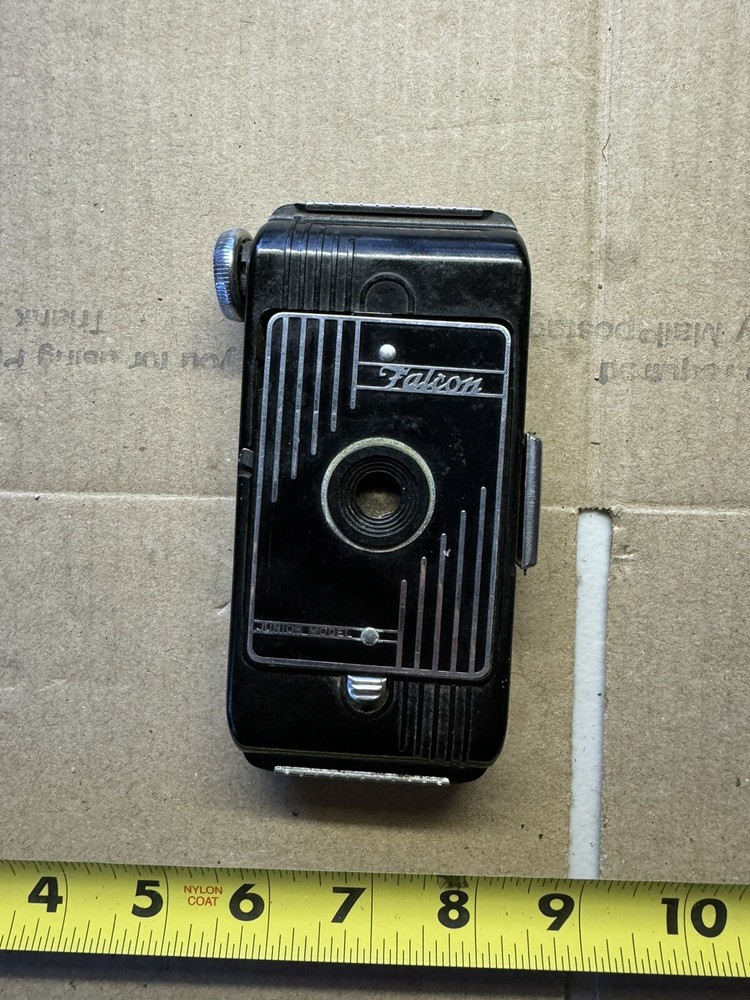 Vintage 1940’s Falcon Junior Model Bakelite Bellows Camera. Untested