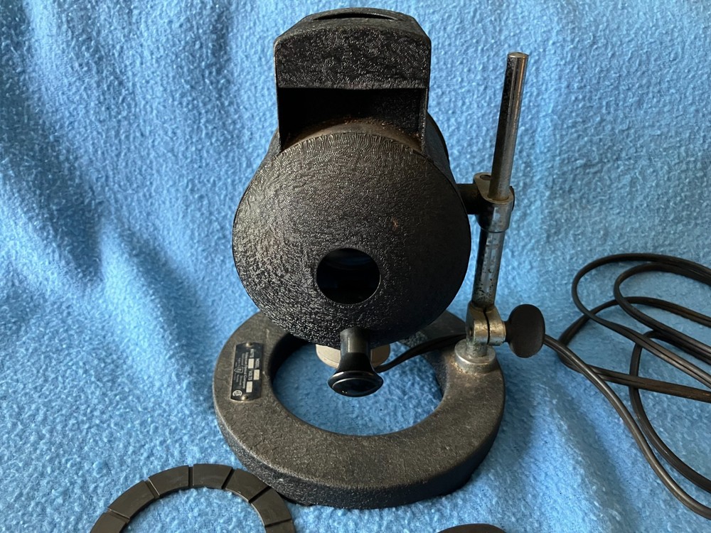 MICROSCOPE ILLUMINATOR Antique Spotlight Model 370 American Optical Co.