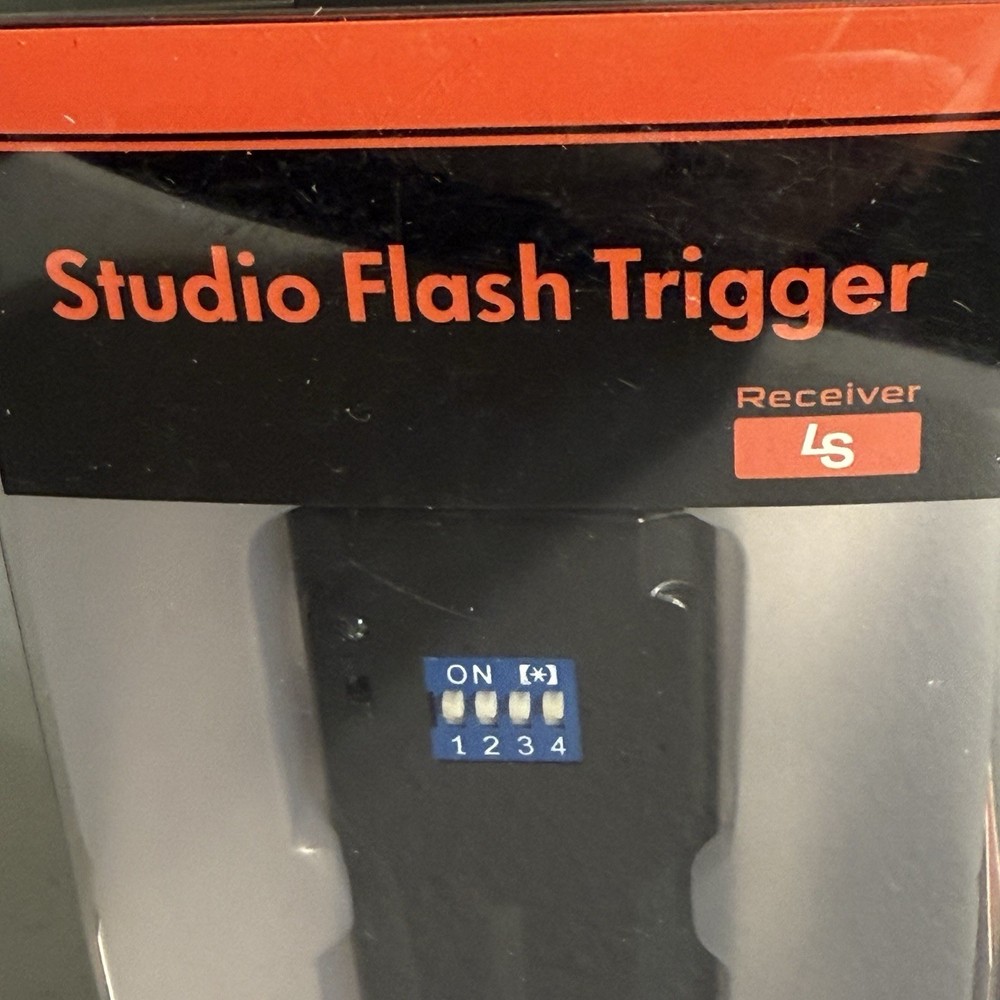 LS Studio Flash Trigger NIB