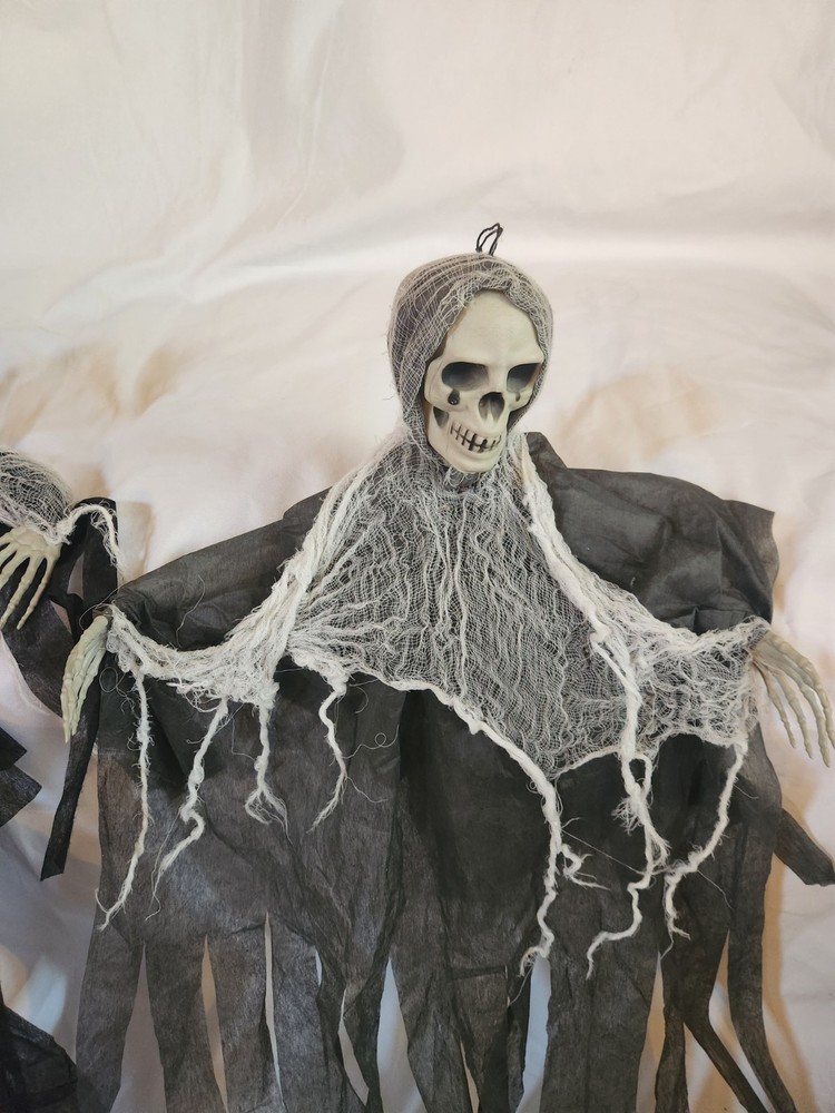 2 Halloween Skull Hanging Ghosts Grim Reaper Horror Props Hanging Decor