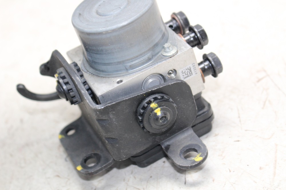 17-20 DUCATI MONSTER 797 ABS PUMP UNIT MODULE