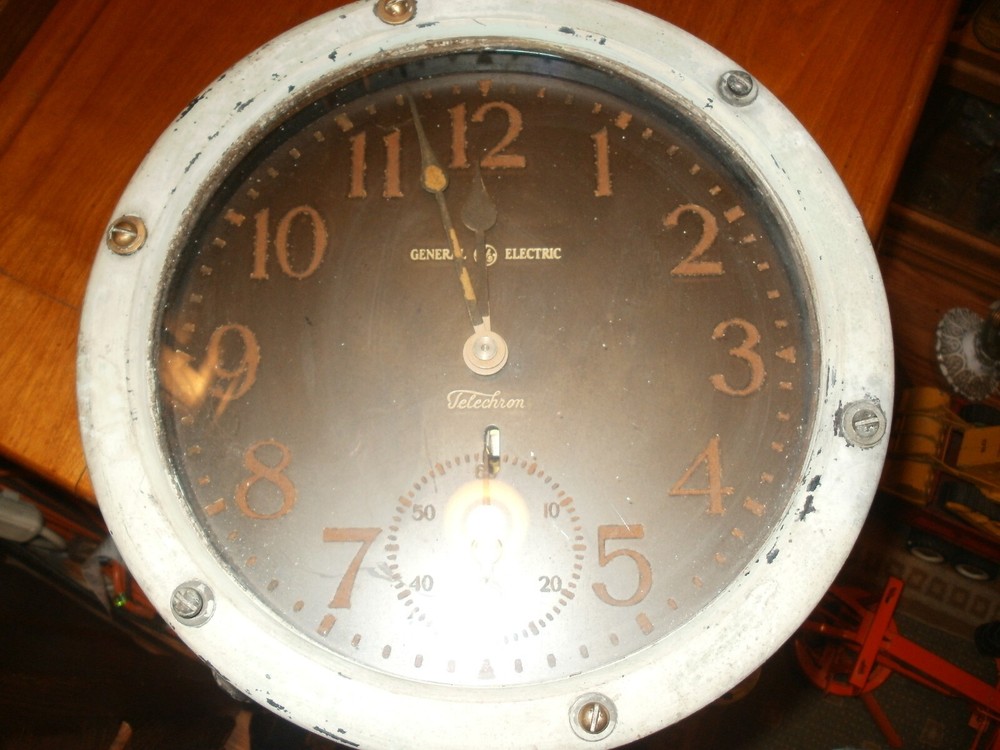 vintage ship clock g. e. complete clock