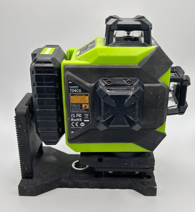 Huepar Tools Horizontal & Vertical Laser Level 704CG Kit W/Case & Accessories