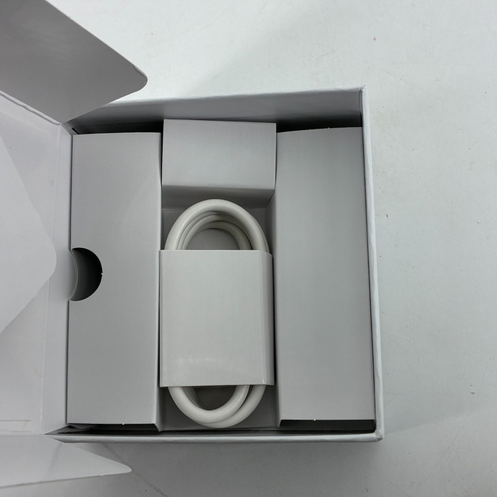 T-Mobile Sync Up Tracker 2nd Gen 4G 64MB Black Kit