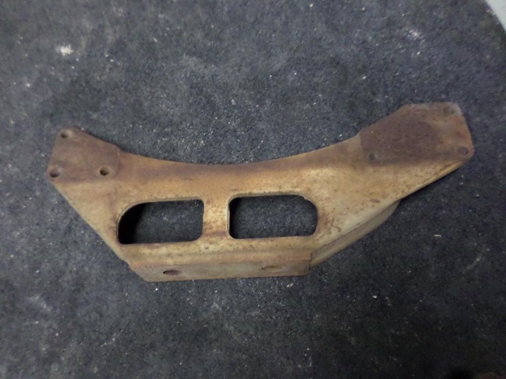 Replaces 3600772 FORD LS9000 FRONT ENGINE MOUNT , MN