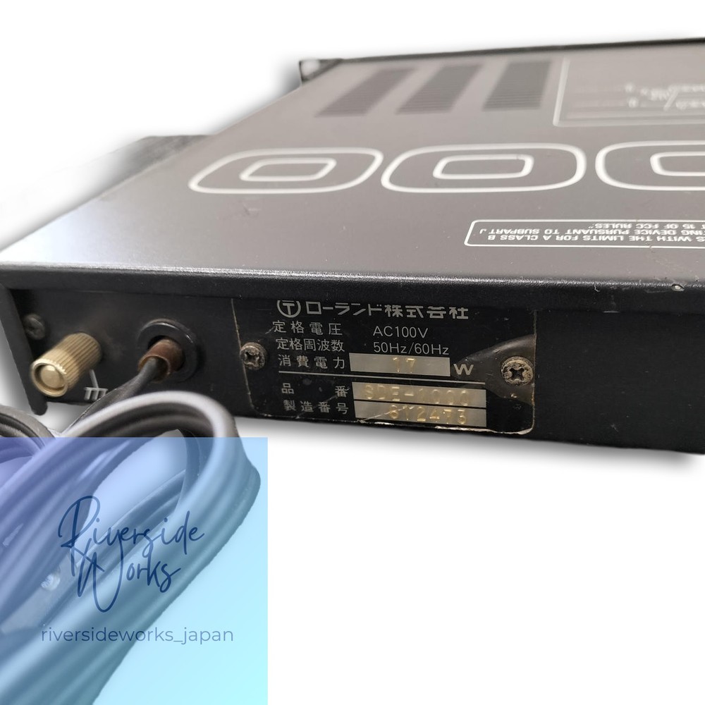 ROLAND SDE-1000 Digital Delay Unit