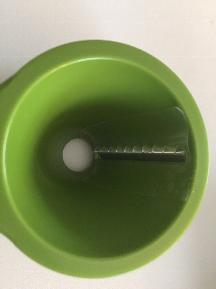 Microplane Spiral Cutter - Creates Spiral Cuts and Ribbons - New