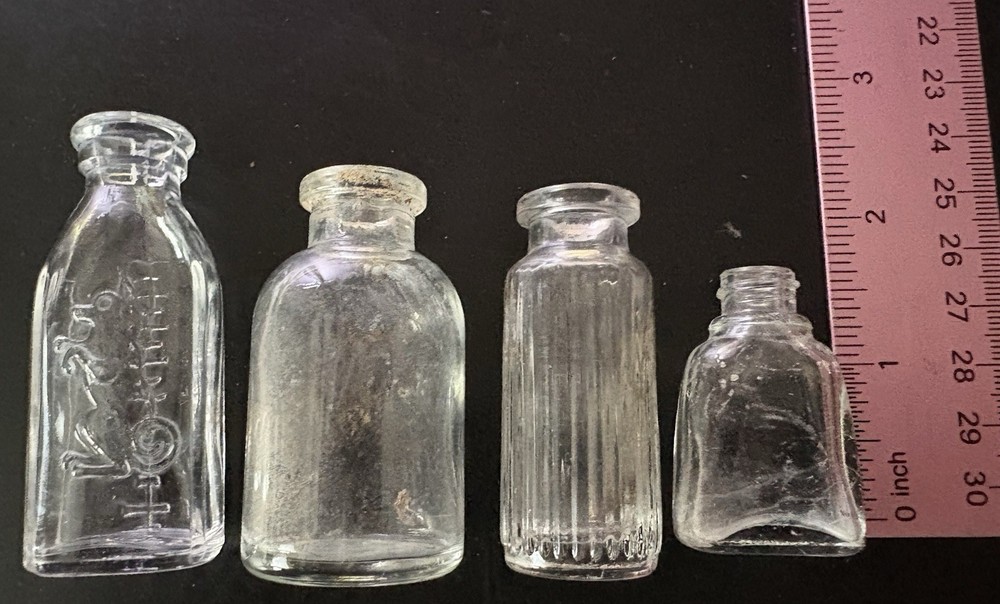 VINTAGE - 4 Small Clear Glass Bottles