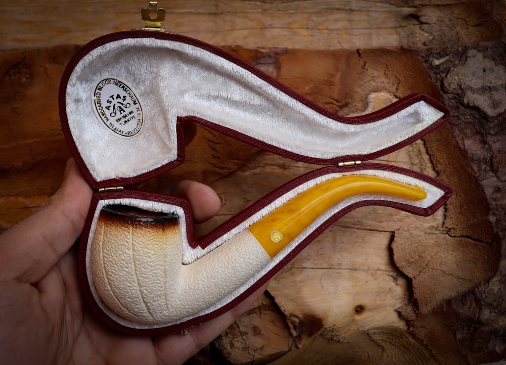 Rustic Patterned Special Hand Crafted Lee Van Cleef Meerschaum Pipe