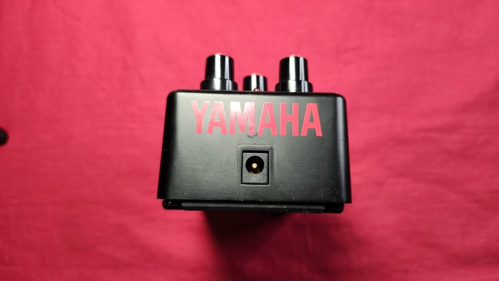YAMAHA DI-100 Distortion Guitar Effect Pedal