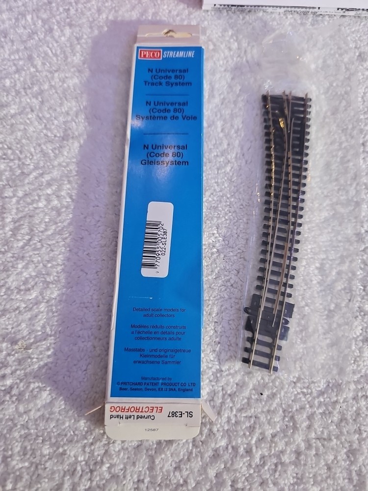 N Scale PECO SL-E387 Curved Left Hand Code 80 Track Electrofrog
