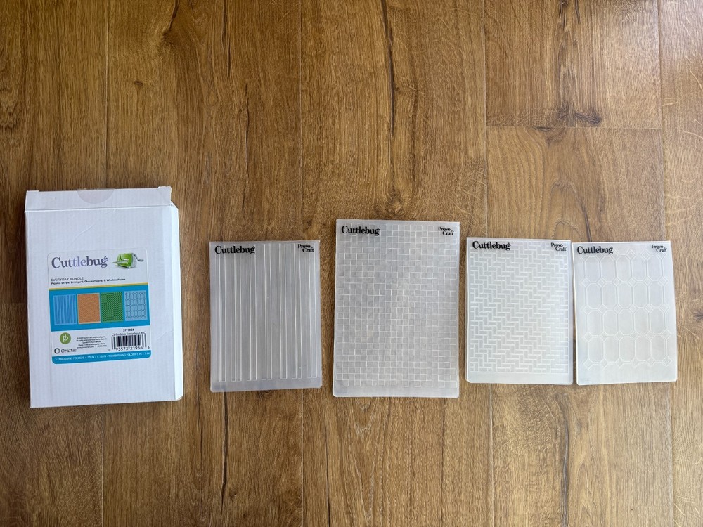 Provo Craft Cuttlebug Everyday Bundle Embossing Folders 4 pack Excellent