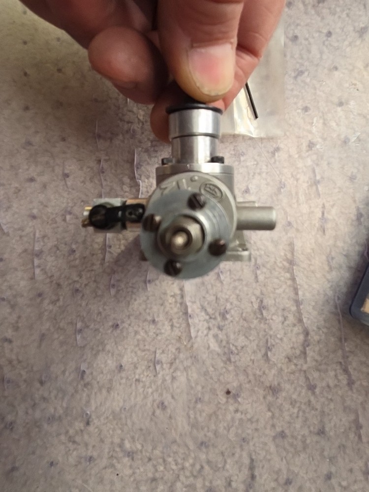 G MARK .122 TWIN CYLINDER MODEL AIRPLANE ENGINE