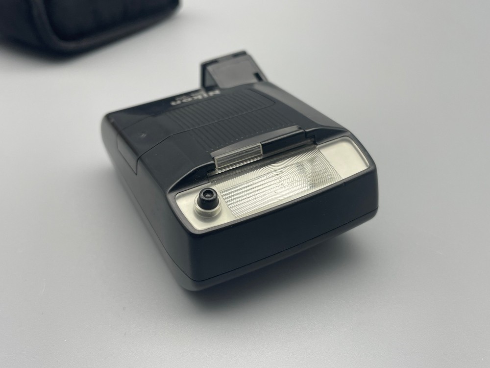 Nikon Speedlight SB-30 Shoe Mount Flash