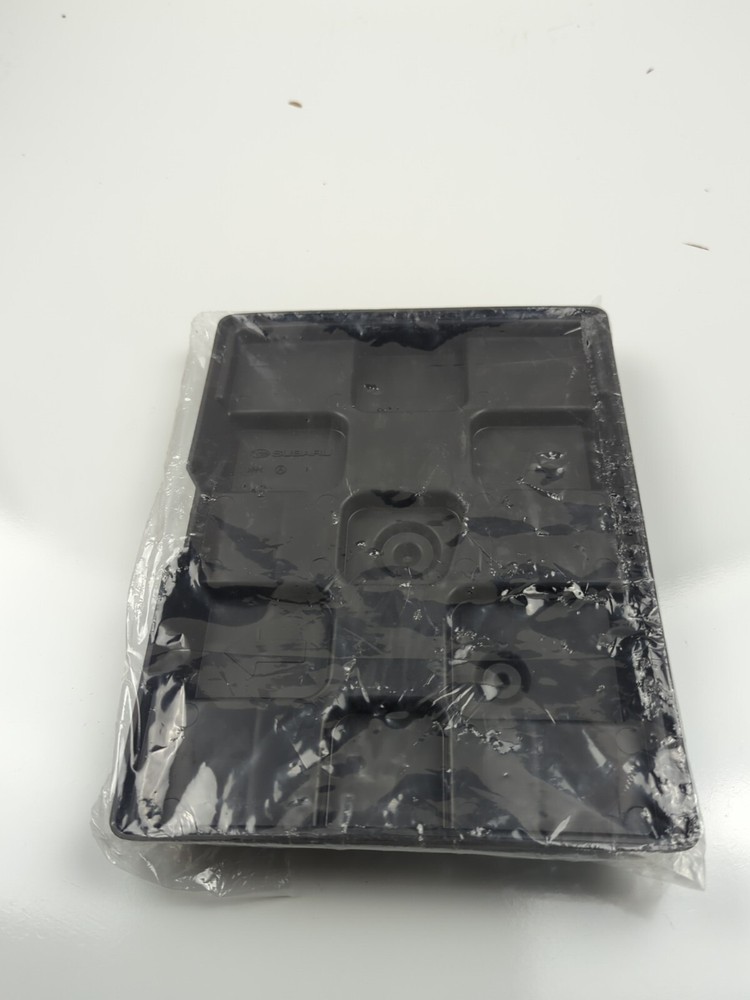 Genuine Subaru Tray 82122AN00A