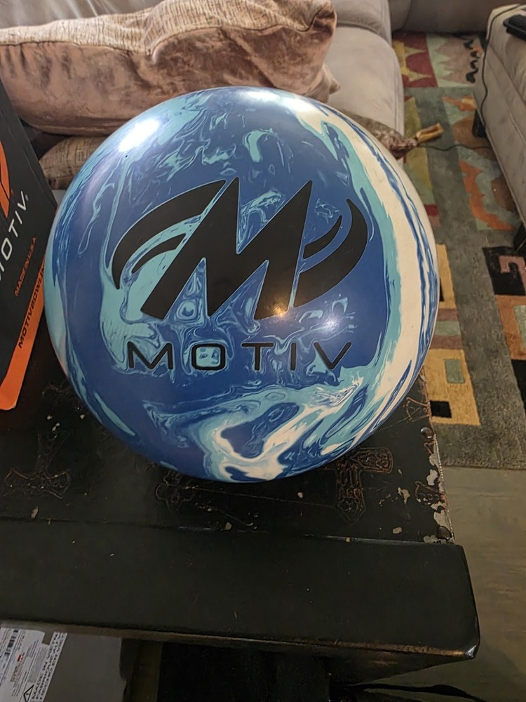 Motiv Subzero Forge 15lb Bowling Ball