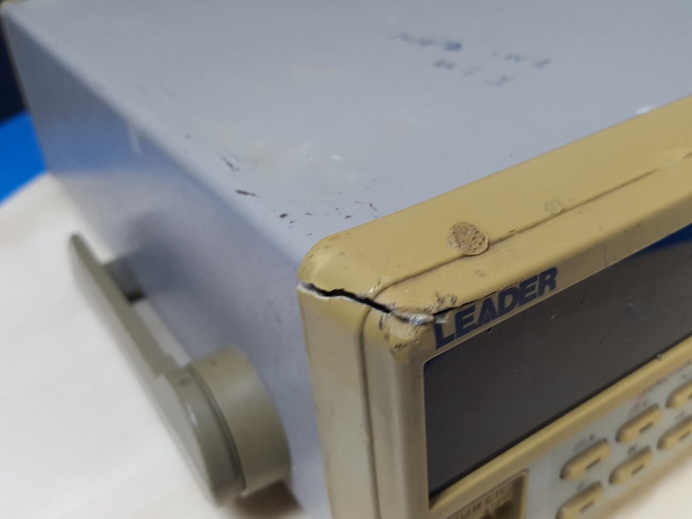 Leader 856 : Multimeter (7923)