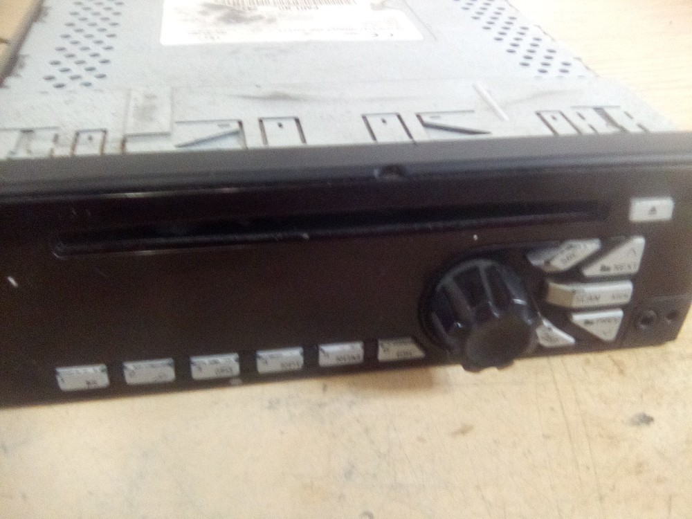 International Prostar/Delphi DEA500 Radio "READ DESCRIPTION"