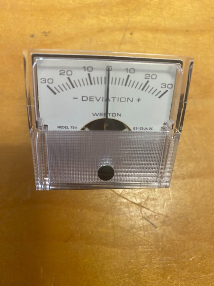 Vintage WESTERN model 75H ES=25UA DC meter