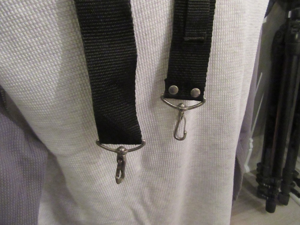 Nice Used Non-Hippie Boring Solid Camera Strap Looks Nice Good Condition