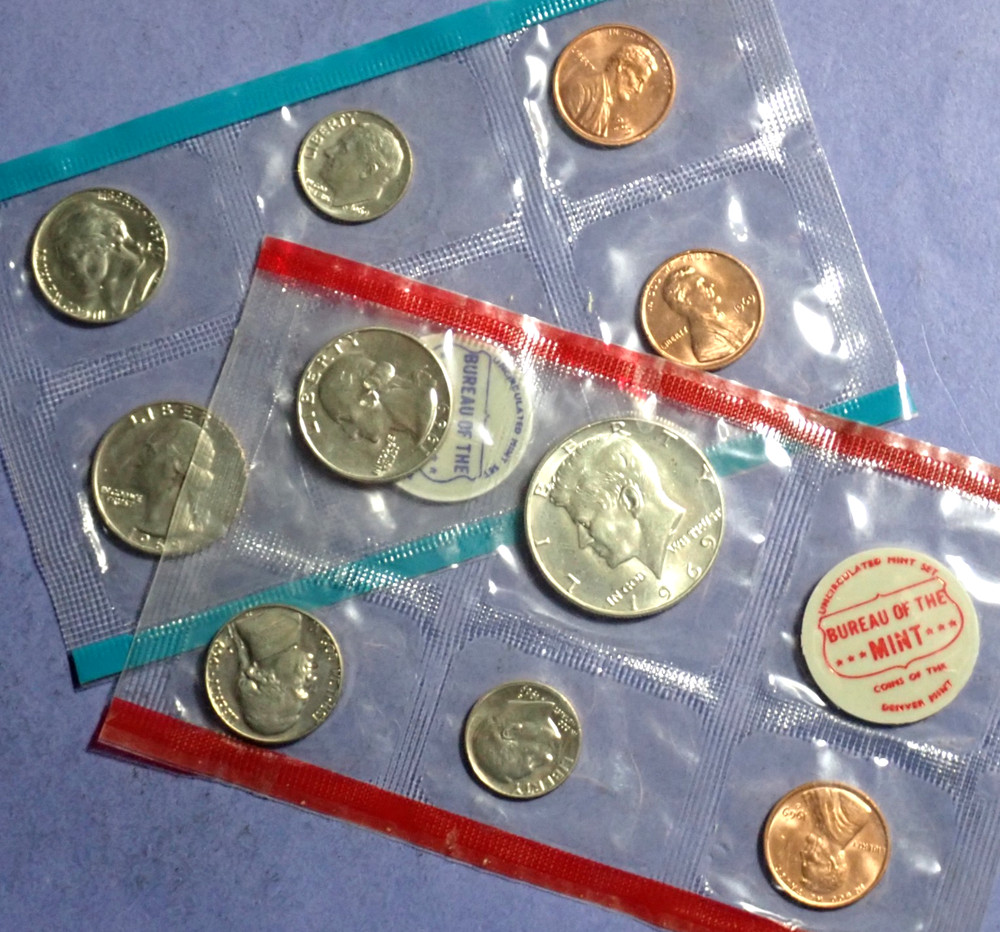 1969 Mint Set 10 Coins with 40% Silver Half Dollar  (No Mint Envelope)