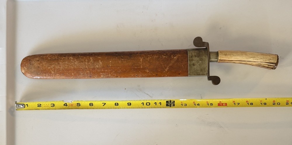 Large knife/sword/dagger from Tjieroeh Indonesia Java 1920’s