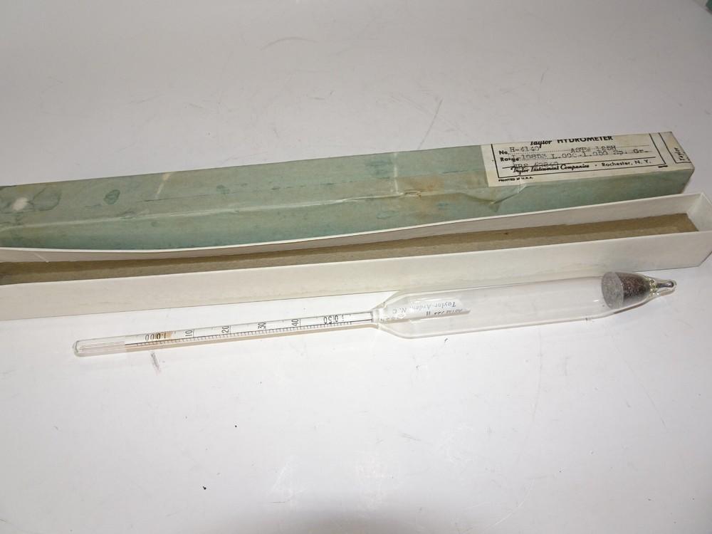 VINTAGE TAYLOR HYDROMETER SPECIFIC GRAVITY ASTM No. 125H *