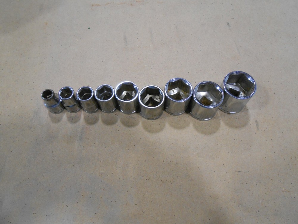 WESTWARD 9 PC 3/8" DRIVE SOCKET SET
