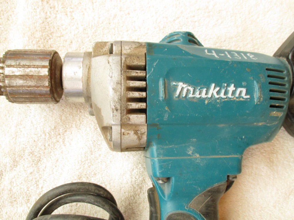 Makita DS4011 1/2" Drill, Spade Handle. 120V