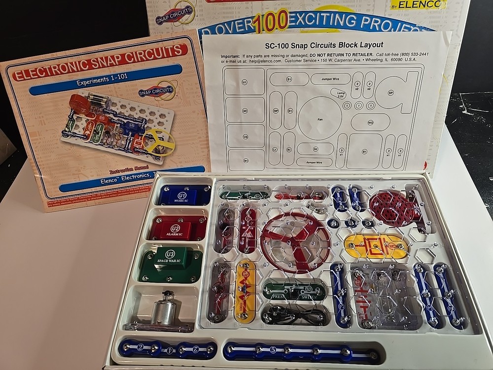 New, ELENCO Snap Circuits Jr. 100 Experiments Electronics Discovery Kit