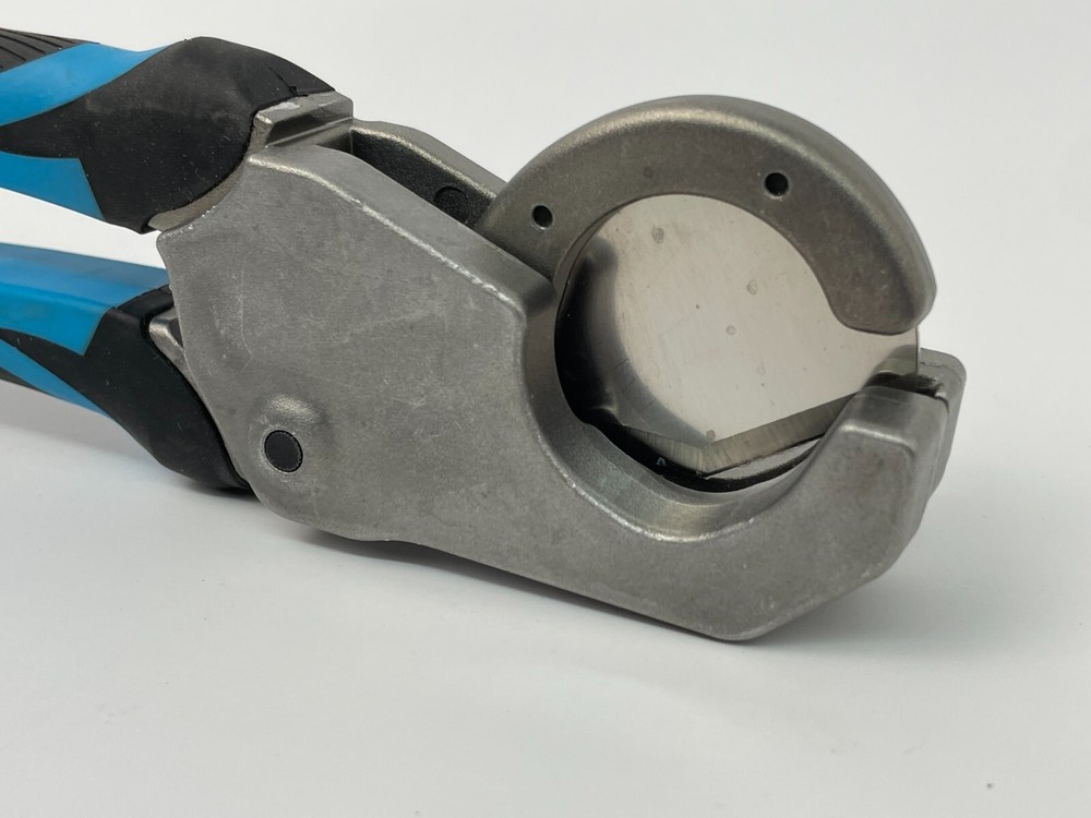 NEW Shark Bite Blue and Black Pex Pipe Cutter Replaceable Blade Oetiker