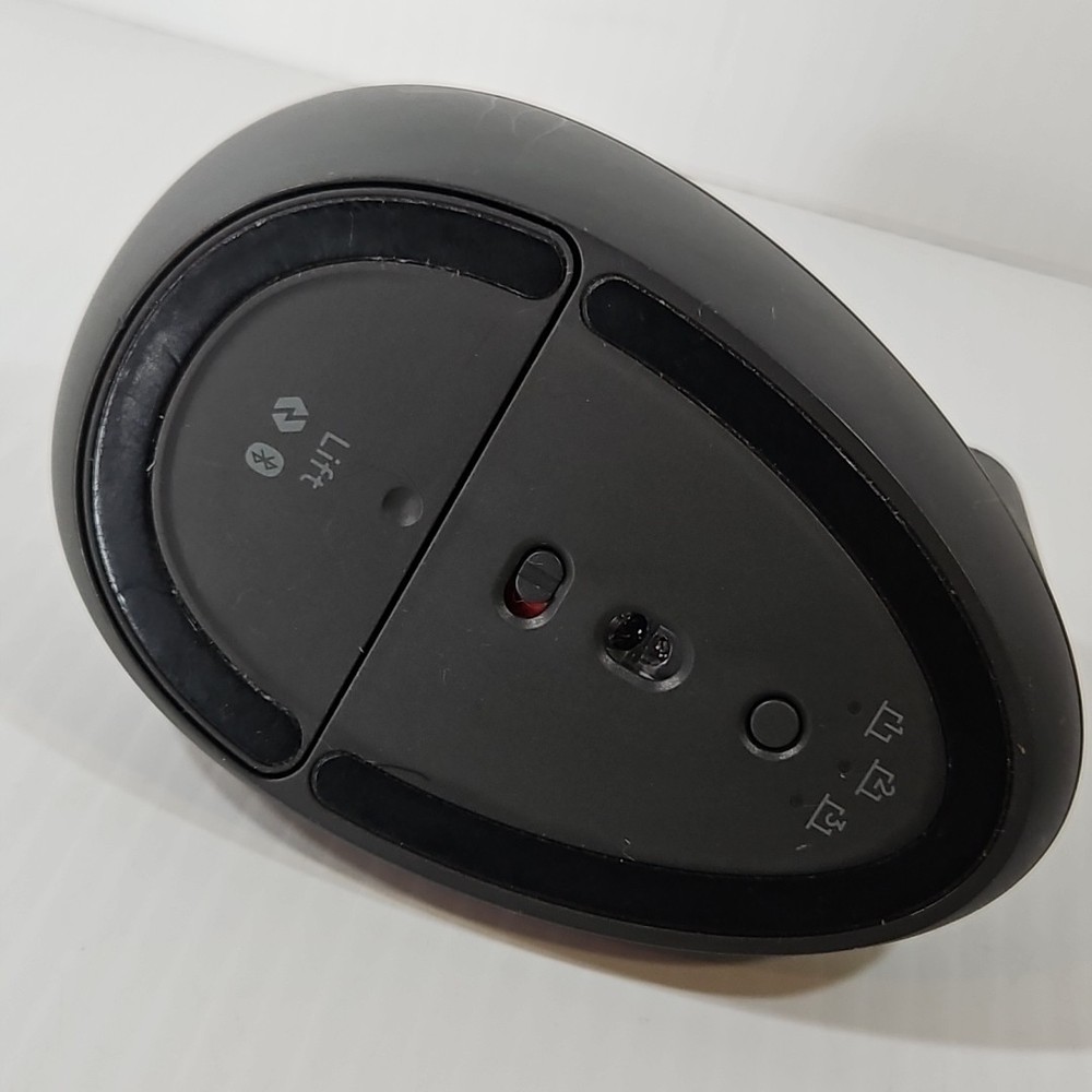 Logitech Lift Vertical Ergonomic Mouse Graphite Bluetooth