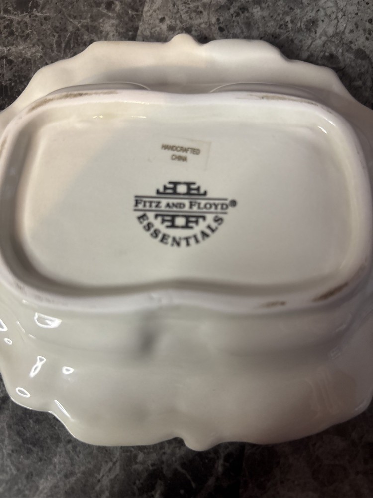 Fitz & Floyd Botanical Bunny Salt & Pepper With Tray And Box