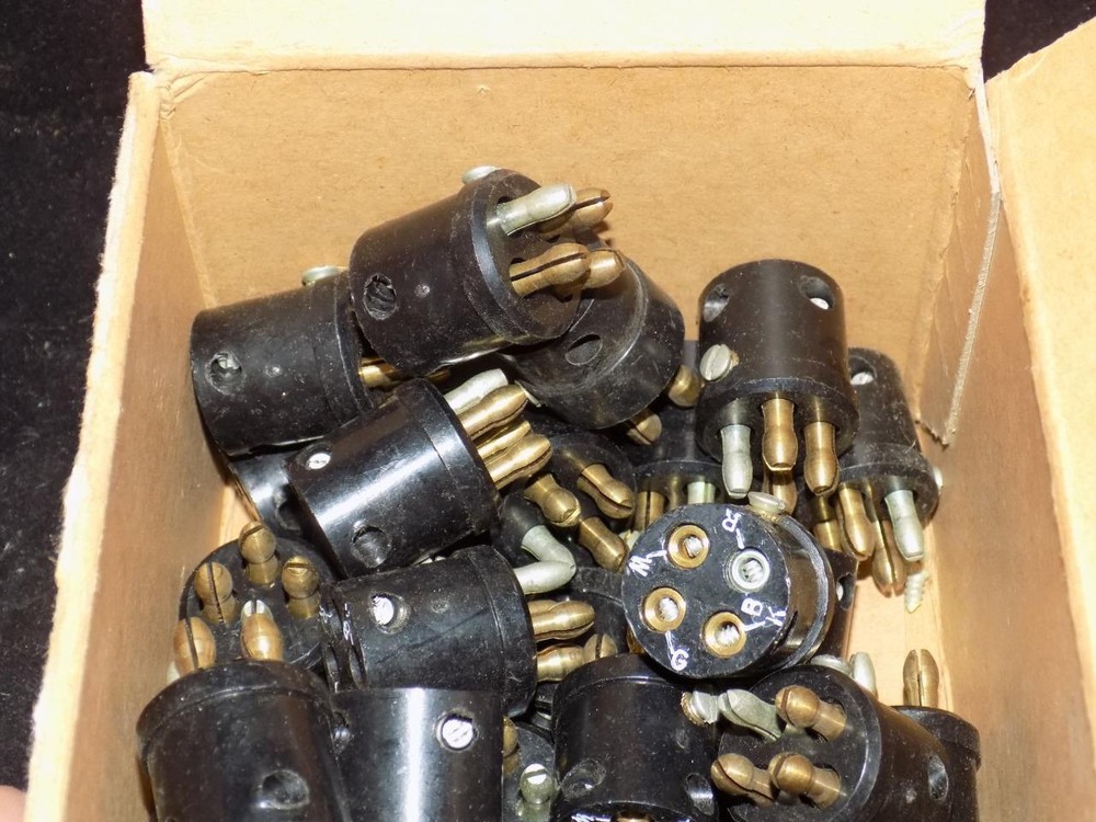 BWP M-3010 Socket Interior (Box of 28)