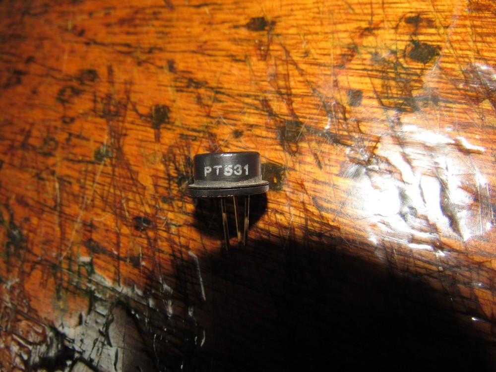 5 PT531 TRANSISTORS CIRCA EARLY TO MID 60'S UNTESTED UNUSED