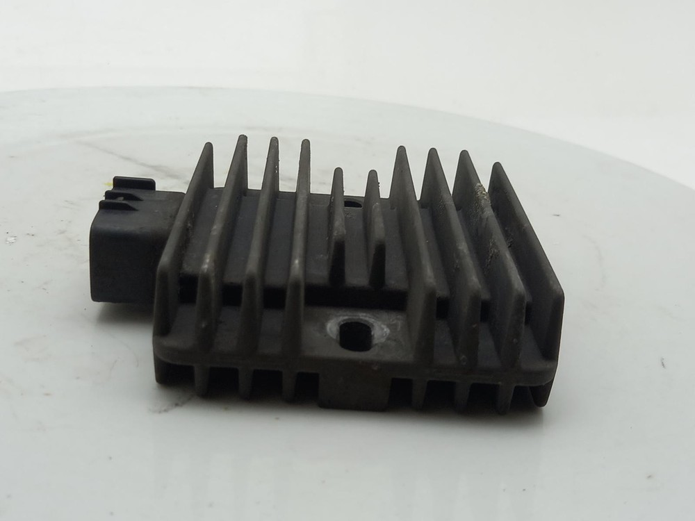 2014 KAWASAKI ER 6F Regulator/Rectifier 210660033