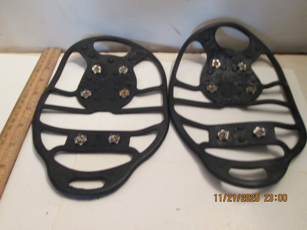SUB-ZERO SNOW AND ICE CLEATS.