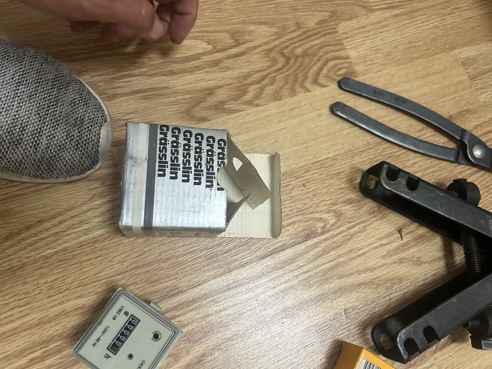 grasslin timer UWZ48E-120v Hour Timer